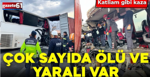 Yolcu otobüsü TIR'a çarptı! 7 ölü, 11 yaralı