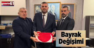 Arsin'de bayrak değişimi!